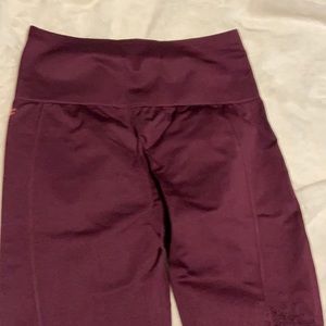 Fabletics seamless 7/8 tights vented at bottom